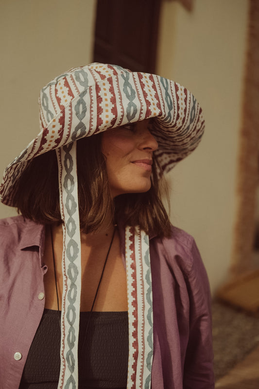 Sombrero Bucket Olivia - M · Burdeos