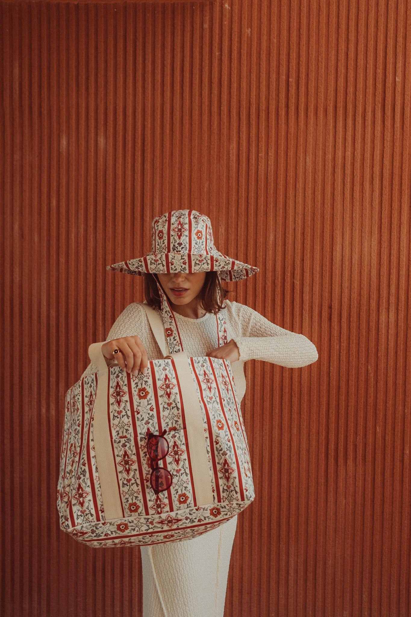 Sombrero Bucket Olivia - Rojo - Mujer